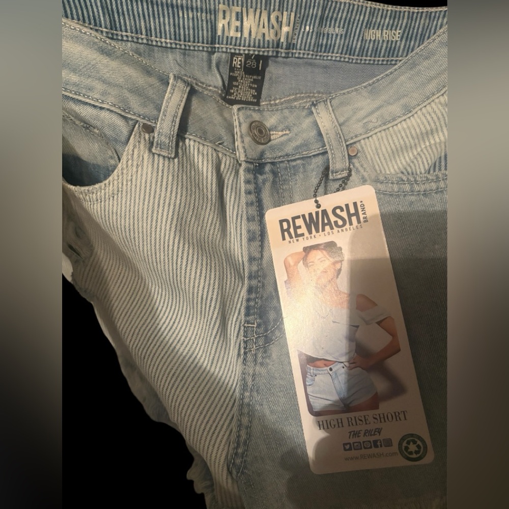 NWT LA high rise shorts